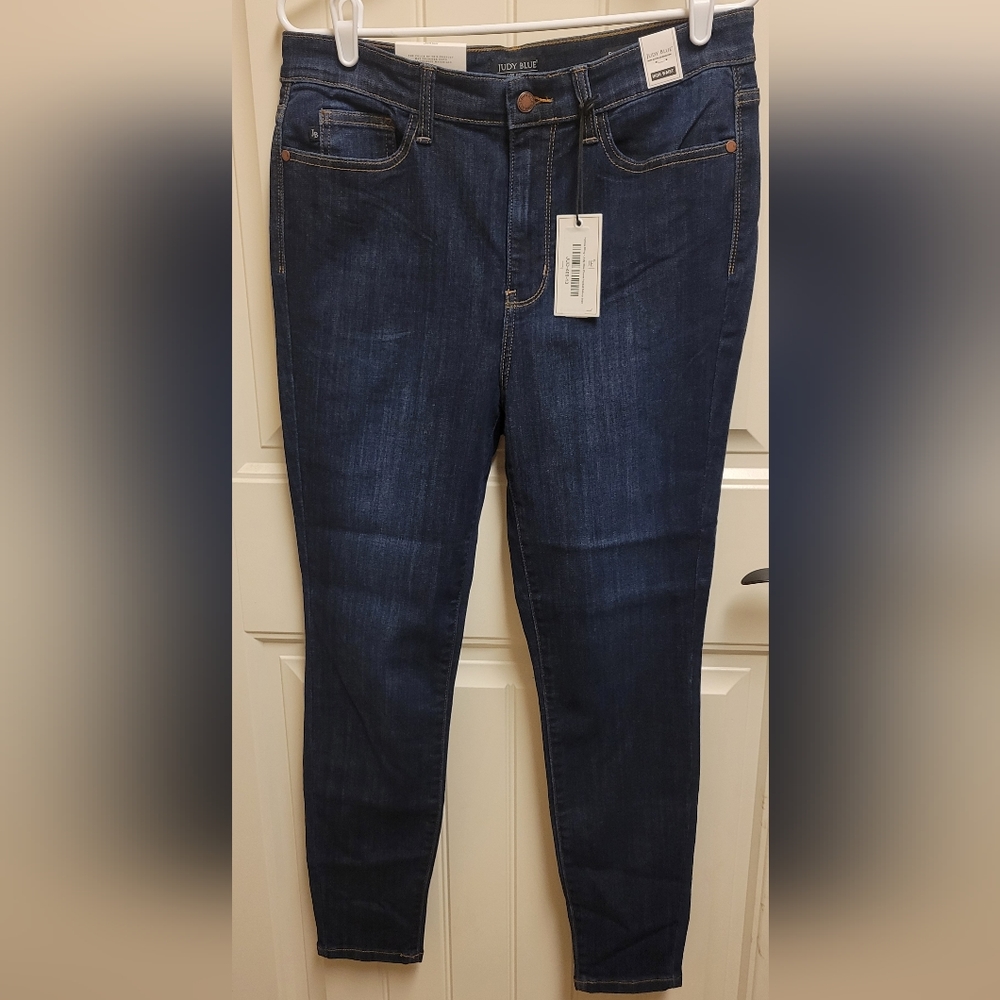 Judy Blue Hotline Bling Phone Pocket High Rise Jeans